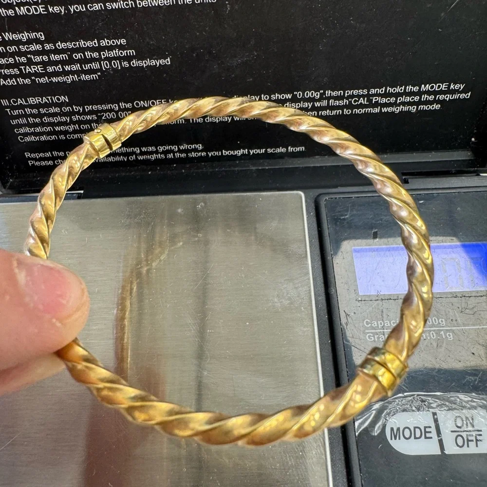 Chapelle 9K Yellow Gold Twisted Hinged Vintage Bracelet 6.75
